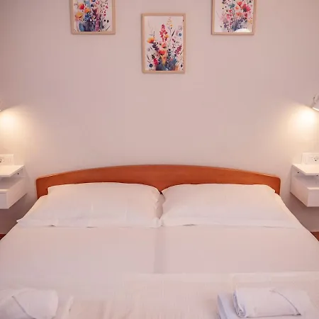 Апартаменты Jaksa-center Of Town Hvar